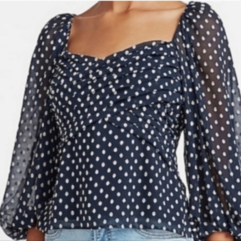 EXPRESS  Top M  NWT   Pattern on dark navy